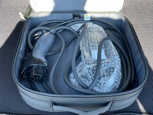 ＥＱＡ ＥＱＡ２５０＋　ＡＭＧラインパッケージ　元デモカー　禁煙車　アドバンスドパッケージ　ＥＱケア継承　ＡＭＧラインパッケージ　マウンテングレー（メタリック）　電動リアゲート　パワーシート　ＭＢＵＸ　ドラレコ　　正規認定中古車　認定中古車保証付（13枚目）