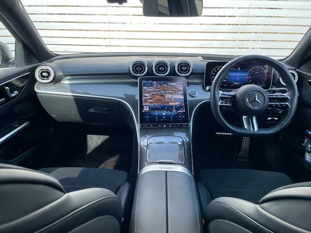 Cクラス C220dアバンギャルド AMGラインパッケージ AMGラインパッケージ ベーシックパッケージ 認定2年保証付 禁煙車 メモリー付パワーシート オブシディアンブラック(メタリック) ドラレコ MBUX 電動リアゲート ヘッドアップディスプレイ(3枚目)