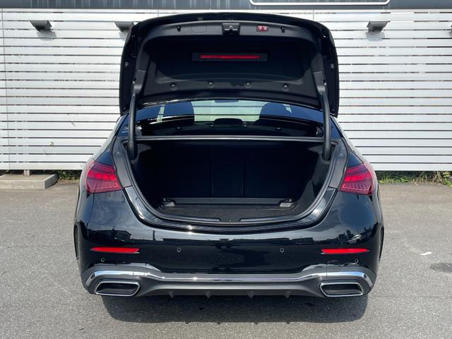 Cクラス C220dアバンギャルド AMGラインパッケージ AMGラインパッケージ ベーシックパッケージ 認定2年保証付 禁煙車 メモリー付パワーシート オブシディアンブラック(メタリック) ドラレコ MBUX 電動リアゲート ヘッドアップディスプレイ(9枚目)