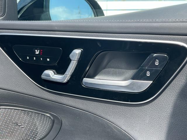 Cクラス C220dアバンギャルド AMGラインパッケージ AMGラインパッケージ ベーシックパッケージ 認定2年保証付 禁煙車 メモリー付パワーシート オブシディアンブラック(メタリック) ドラレコ MBUX 電動リアゲート ヘッドアップディスプレイ(28枚目)