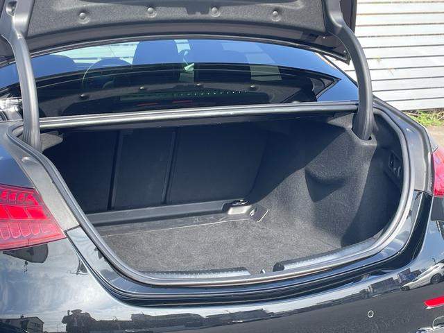 Cクラス C220dアバンギャルド AMGラインパッケージ AMGラインパッケージ ベーシックパッケージ 認定2年保証付 禁煙車 メモリー付パワーシート オブシディアンブラック(メタリック) ドラレコ MBUX 電動リアゲート ヘッドアップディスプレイ(43枚目)