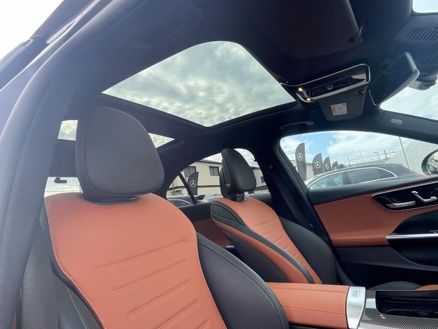 Cクラス C200アバンギャルド AMGラインパッケージ パノラミックスライディングルーフ レザーエクスクルーシブP レザーシエナブラウン/ブラック ベーシックP AMGラインP Mケア継承 認定2年保証付 1オーナー 禁煙車 正規認定中古車 MBUX(5枚目)