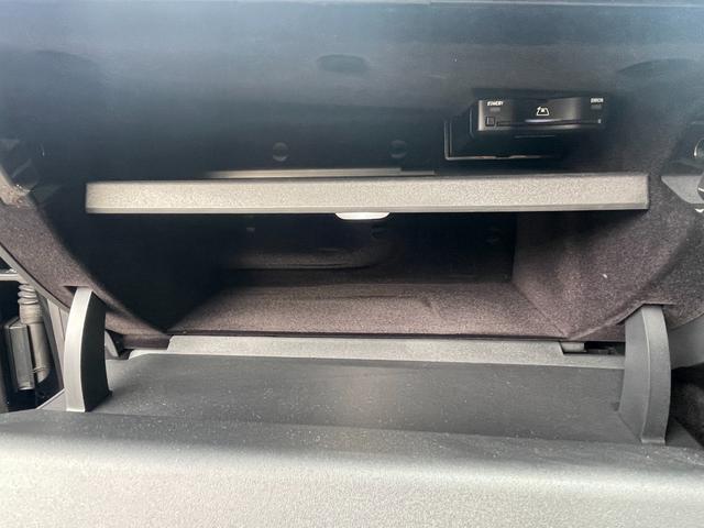 Cクラス C200アバンギャルド AMGラインパッケージ パノラミックスライディングルーフ レザーエクスクルーシブP レザーシエナブラウン/ブラック ベーシックP AMGラインP Mケア継承 認定2年保証付 1オーナー 禁煙車 正規認定中古車 MBUX(54枚目)