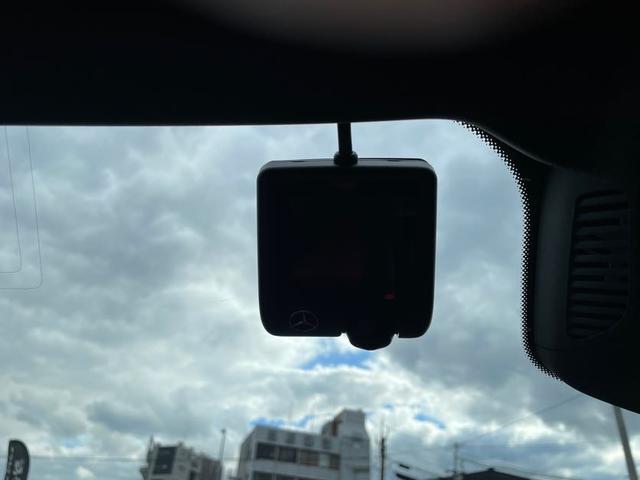 ＣＬＥ ＣＬＥ２００　カブリオレ　スポーツ　元デモカー　ソフトトップ：レッド　ドライバーズパッケージ　レザーエクスクルーシブパッケージ　ＭＢＵＸ　パワーシート　ドラレコ　元デモカー　禁煙車　正規認定中古車　メルセデスケア継承　　認定２年保証付（52枚目）