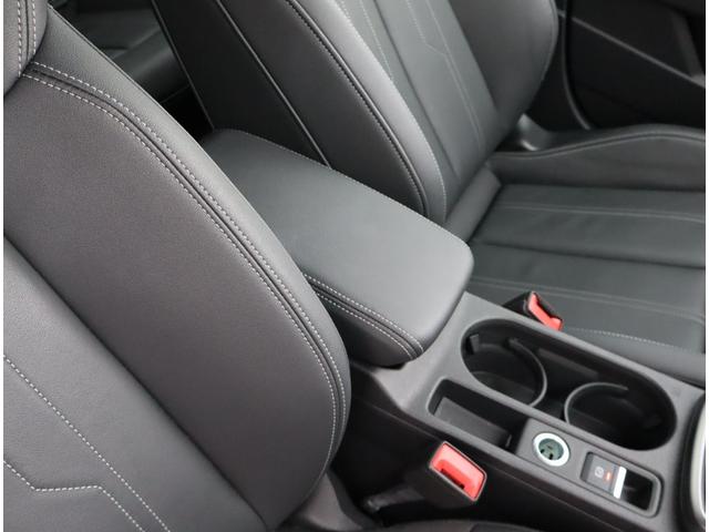 A3 スポーツバック30TFSI Sライン 認定中古車 ワンオーナー 禁煙車 ETC レンタカー コンビニエンス&アシスタンスパッケージ ナビゲーションパッケージ ラグジュアリーパッケージ(12枚目)