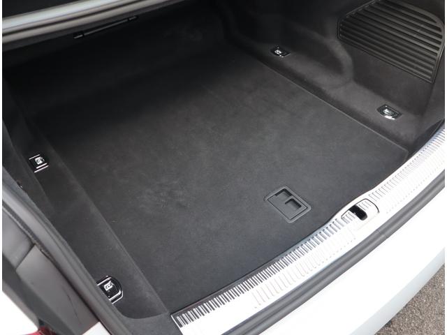 A8 55TFSIクワトロ 認定中古車 ワンオーナー ETC HDマトリクスLEDヘッドライトアウディレーザーライトパッケージ コンフォートパッケージ ダイナミックオールホイールステアリング(10枚目)