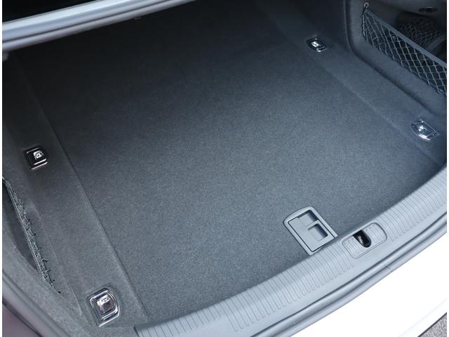A4 35TFSI Sライン 認定中古車 ワンオーナー 禁煙車 ETC アルミホイール5Vスポークスターデザインマットチタンルックポリッシュト コンフォートパッケージ サンルーフ ブラックスタイリングパッケージ(10枚目)
