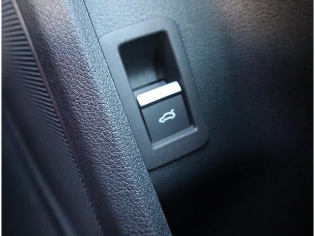 A4 35TFSI Sライン 認定中古車 ワンオーナー 禁煙車 ETC アルミホイール5Vスポークスターデザインマットチタンルックポリッシュト コンフォートパッケージ サンルーフ ブラックスタイリングパッケージ(24枚目)