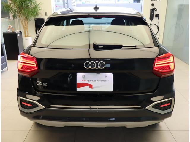 Ａｕｄｉ正規ディーラーが高品質をお約束。高度な訓練・教育を受けたＡｕｄｉ専任メカニックが、１００項目にもおよぶ精密な点検を実施。すべてクリアしたＡｕｄｉ車だけ、あなたのお手元に届けられるのです