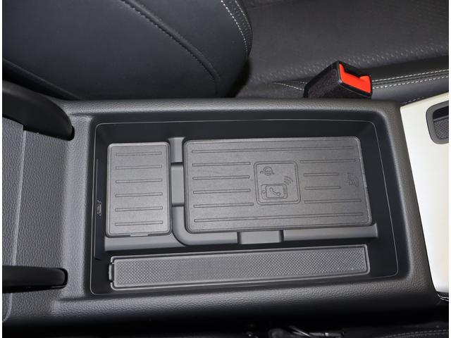 Ａｕｄｉ正規ディーラーが高品質をお約束。高度な訓練・教育を受けたＡｕｄｉ専任メカニックが、１００項目にもおよぶ精密な点検を実施。すべてクリアしたＡｕｄｉ車だけ、あなたのお手元に届けられるのです