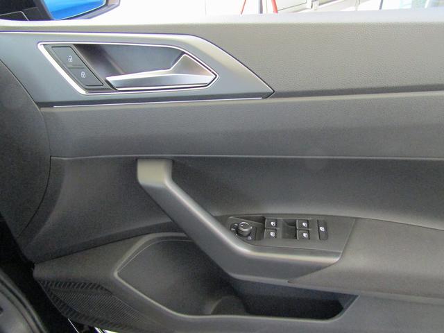 ポロ ＴＳＩ　Ｒライン（30枚目）