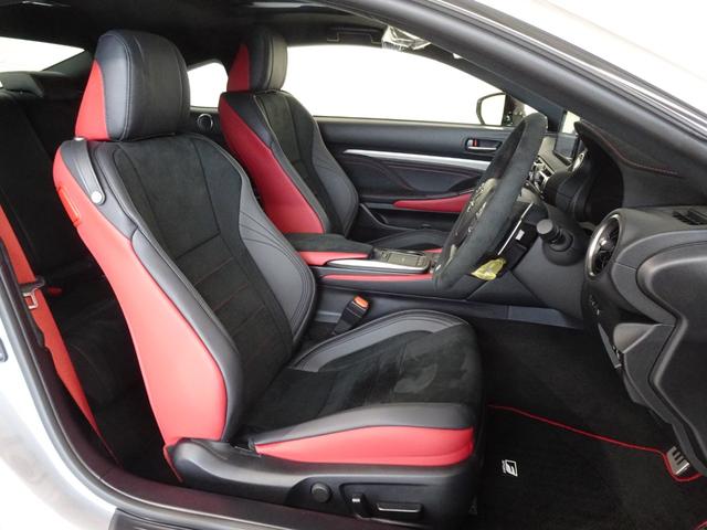 ＲＣ ＲＣ３００ｈ　ファイナルエディション　レクサス認定中古車ＣＰＯ　元試乗車　ＲＣ３００ｈ　ファイナルエディション　三眼フルＬＥＤヘッドランプ　マークレビンソン　寒冷地仕様　ムーンルーフ　フロアマット　ドライブレコーダー前後（7枚目）