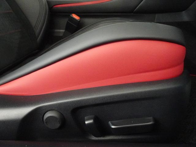 ＲＣ ＲＣ３００ｈ　ファイナルエディション　レクサス認定中古車ＣＰＯ　元試乗車　ＲＣ３００ｈ　ファイナルエディション　三眼フルＬＥＤヘッドランプ　マークレビンソン　寒冷地仕様　ムーンルーフ　フロアマット　ドライブレコーダー前後（16枚目）