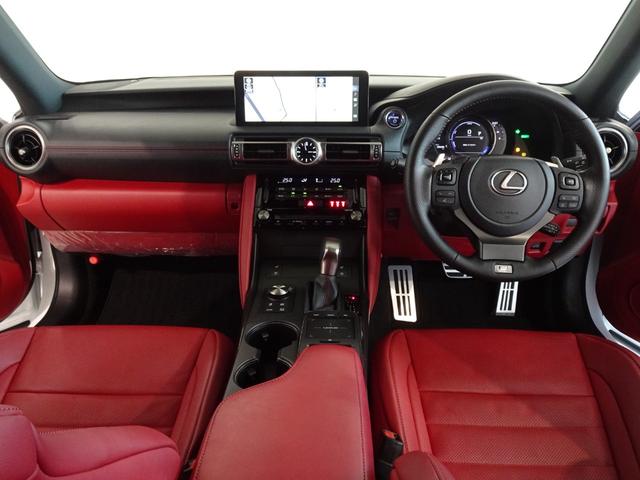 IS IS300h Fスポーツ レクサス認定中古車CPO 車検整備付 タイヤ4本交換 ホワイトノーヴァ TRD20インチアルミホイール TRDフルエアロ オレンジキャリパー ムーンルーフ Fスポーツ専用本革 フレアレッド(9枚目)
