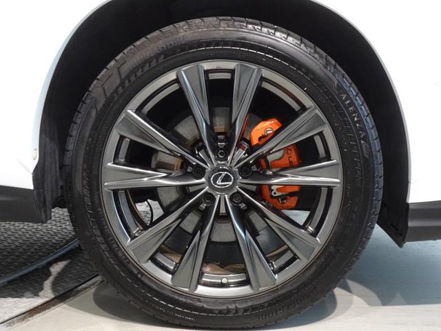 ＮＸ ＮＸ３５０ｈ　Ｆスポーツ　レクサスＣＰＯ認定中古車　ホワイトノーヴァ　内装本革（フレアレッド）　パノラマルーフ　アドバンストパーク　デジタルインナーミラー　三眼フルＬＥＤヘッドランプ　オレンジキャリパー　後席電動シート（26枚目）