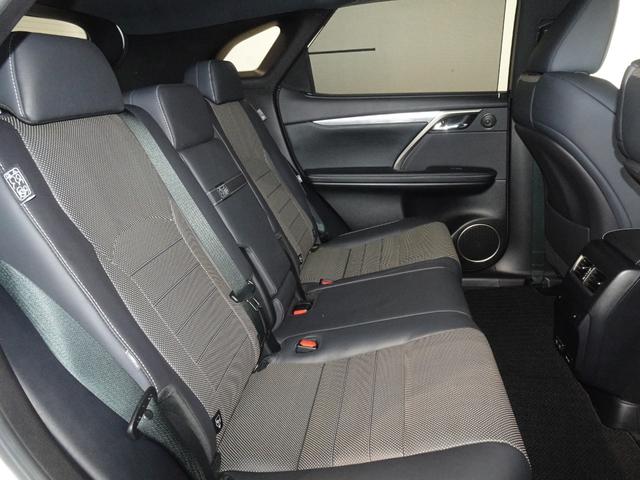 RX RX300 Fスポーツ レクサス認定中古車CPO RX300 Fスポーツ ホワイトノーヴァ 内装本革ブラック 三眼フルLEDヘッドランプ パノラマルーフ パノラミックビューモニター 後席電動リクライニング&シートヒーター(8枚目)