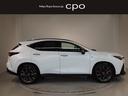 ＮＸ ＮＸ３５０ｈ　Ｆスポーツ　レクサスＣＰＯ認定中古車　ホワイトノーヴァ　内装本革（フレアレッド）　パノラマルーフ　アドバンストパーク　デジタルインナーミラー　三眼フルＬＥＤヘッドランプ　オレンジキャリパー　後席電動シート（5枚目）