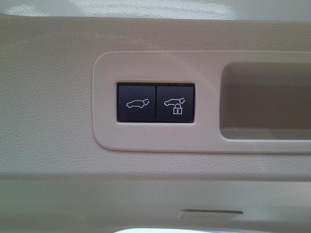 ランドクルーザー ZX 1オーナー メーカナビTV リアエンタ― JBLサウンド クールボックス 電動デフロック ベージュ革 シートヒーター ベンチレーション タイヤ空気圧システム LEDヘッドライト ACC BSM(27枚目)