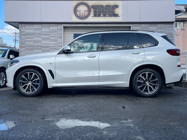 Ｘ５ ｘＤｒｉｖｅ　４０ｄ　Ｍスポーツ　ナビＴＶ　ハーマンカードン　茶革　シートヒーター　ベンチレーション　マッサージ　インテリジェントＳ　ＡＣＣ　ＢＳＭ　ＬＫＡ　ＨＵＤ　３６０°ソフトクローズ　フットトランク　Ｈ／Ｃドリンクホルダー（3枚目）