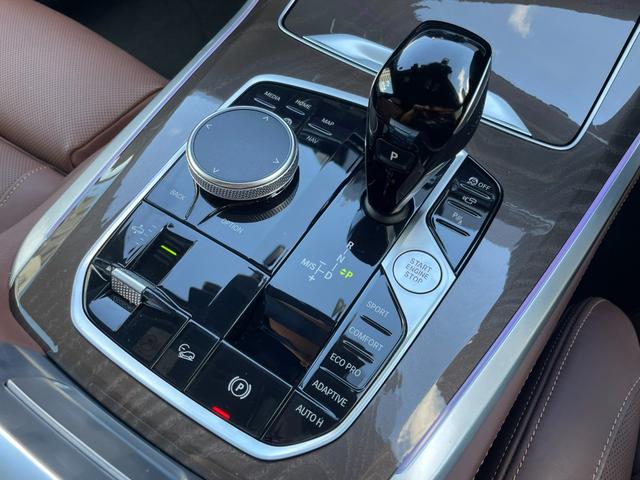 Ｘ５ ｘＤｒｉｖｅ　４０ｄ　Ｍスポーツ　ナビＴＶ　ハーマンカードン　茶革　シートヒーター　ベンチレーション　マッサージ　インテリジェントＳ　ＡＣＣ　ＢＳＭ　ＬＫＡ　ＨＵＤ　３６０°ソフトクローズ　フットトランク　Ｈ／Ｃドリンクホルダー（13枚目）