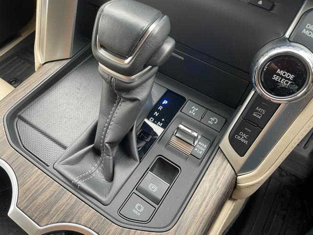 ランドクルーザー ZX ワンオーナー JBLサウンド ベージュ革 リアエンターテイメント クールボックス シートヒーター ベンチレーション ステアヒーター HUD ACC BSM 三眼LEDヘッドライト 全周囲カメラ ETC(10枚目)