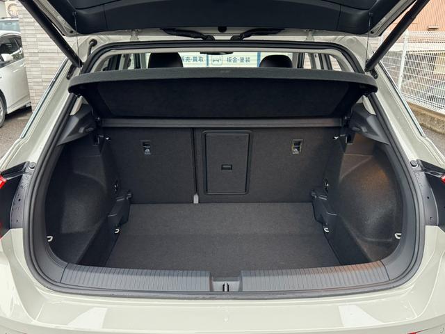 �[���ȃX�y�[�X���m�ۂ��Ă���A�傫�ȉו����i�[�\�ł��I