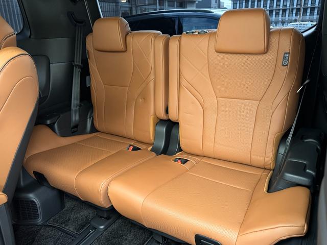 ヴェルファイアハイブリッド Ｚ　プレミア　１オーナー　左右独立ムーンルーフ　トヨタチームメイト　デジタルインナーミラー　ヘッドアップディスプレイ　スペアタイヤ　茶革　シートヒーター　ベンチレーション　純正ナビ　ＴＶ　３６０°カメラ　１９ＡＷ（8枚目）