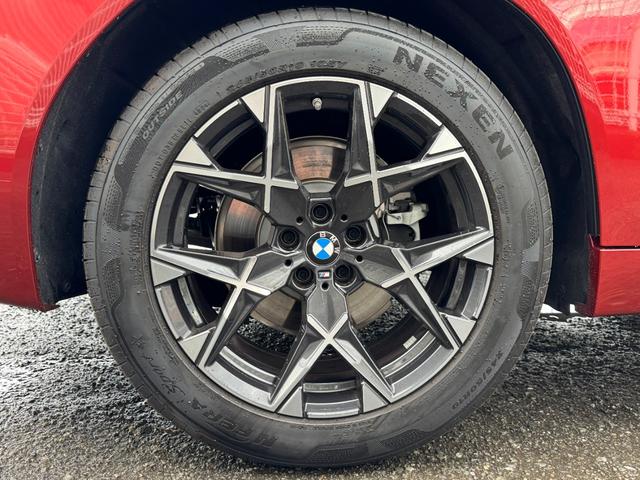 Ｘ３ ２０ｄ　ｘＤｒｉｖｅ　Ｍスポーツ　現行モデル　パノラマガラスルーフ　コンフォートＰＫＧ　ハーマンカードン　ナビＴＶ　ＡＣＣ　アシストドライブ　ＢＳＭ　ＬＫＡ　ＨＵＤ　ワイヤレス充電　アンビエントライト　ベンチレーション　ステアリングＨ（23枚目）