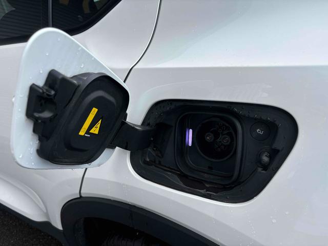 Ｃ４０リチャージ リチャージ　プラスシングルモーター　Ａｐｐｌｅ　ＣａｒｐｌａｙＡｎｄｒｏｉｄＡｕｔｏ　ナビゲーションシステム　プレミアムサウンドオーディオシステム　パワーテールゲート　３６０度ビューカメラ　ガラスルーフ　ワイヤレススマートフォンチャージ（16枚目）
