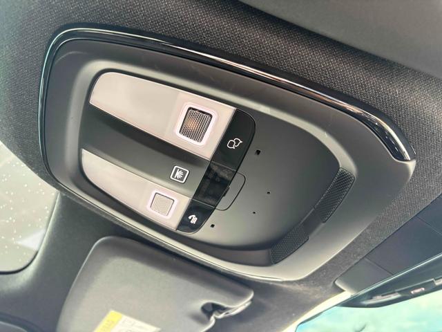 Ｃ４０リチャージ リチャージ　プラスシングルモーター　Ａｐｐｌｅ　ＣａｒｐｌａｙＡｎｄｒｏｉｄＡｕｔｏ　ナビゲーションシステム　プレミアムサウンドオーディオシステム　パワーテールゲート　３６０度ビューカメラ　ガラスルーフ　ワイヤレススマートフォンチャージ（24枚目）