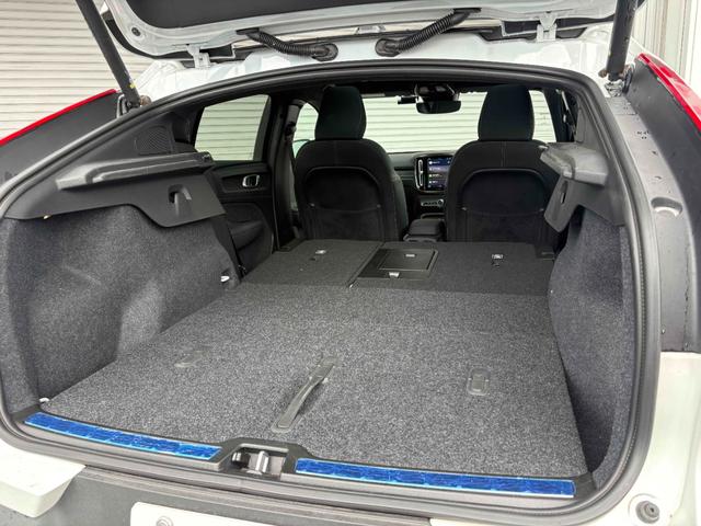 Ｃ４０リチャージ リチャージ　プラスシングルモーター　Ａｐｐｌｅ　ＣａｒｐｌａｙＡｎｄｒｏｉｄＡｕｔｏ　ナビゲーションシステム　プレミアムサウンドオーディオシステム　パワーテールゲート　３６０度ビューカメラ　ガラスルーフ　ワイヤレススマートフォンチャージ（42枚目）