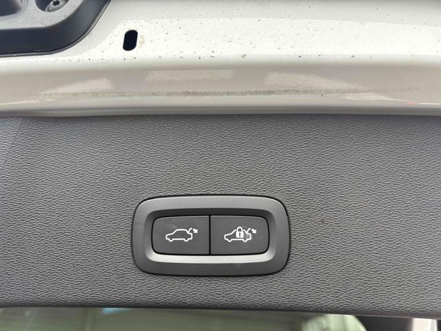 Ｃ４０リチャージ リチャージ　プラスシングルモーター　Ａｐｐｌｅ　ＣａｒｐｌａｙＡｎｄｒｏｉｄＡｕｔｏ　ナビゲーションシステム　プレミアムサウンドオーディオシステム　パワーテールゲート　３６０度ビューカメラ　ガラスルーフ　ワイヤレススマートフォンチャージ（43枚目）