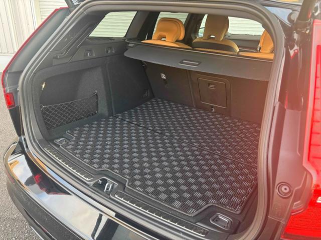 V60 アルティメット B4 harmankardonプレミアムサウンドオーディオシステム フロントシートヒーター Apple CarplayAndroid Auto対応 パワーテールゲート 360度ビューカメラ(46枚目)