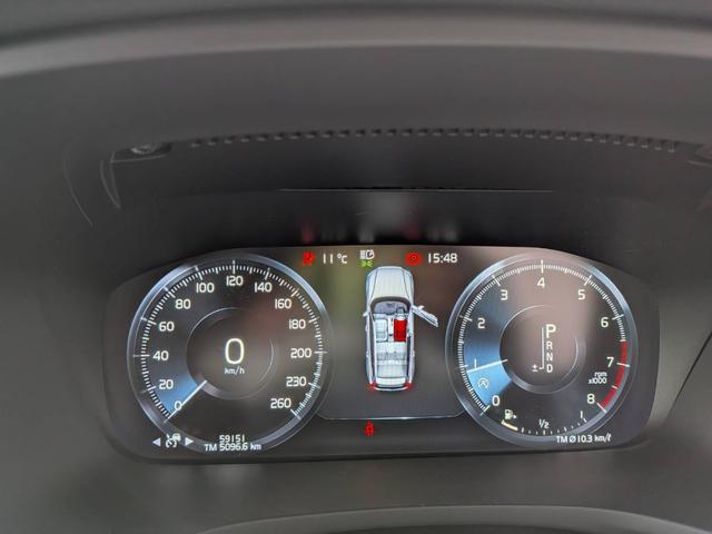 V60 クロスカントリー T5 AWD プロ パノラマガラスルーフ リニアライムウッドパネル 本革シート フロントシートヒータ Apple CarplayAndroid Auto harmankardonプレミアムサウンドオーディオシステム(19枚目)