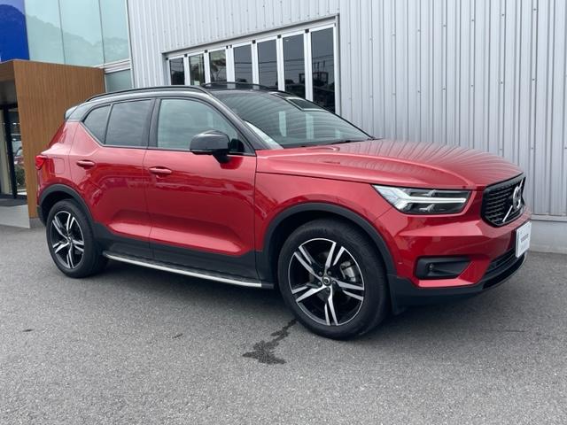 ＸＣ４０ 　認定中古車・サンルーフ・ハーマンカードン　走行１８００２ＫＭ　アイドリングストップ　衝突被害軽減システム　自動駐車システム　　記録簿　禁煙車　ワンオーナー　Ｂｌｕｅｔｏｏｔｈ接続　バックカメラ（10枚目）