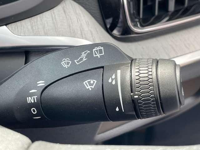 Ｖ６０ クロスカントリー　ウルトラ　Ｂ５　ＡＷＤ　認定中古車・試乗車・禁煙車・Ｈａｒｍａｎ／Ｋａｒｄｏｎ・黒本革・シートヒーター・シートエアコン・ハンドルヒーター・シートマッサージ・Ｇｏｏｇｌｅシステム・３６０°カメラ・電動リアゲート（30枚目）