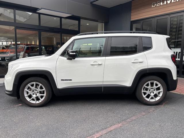 ジープ・レネゲード フルセグTV Carplay アダプティブクルーズコントロール 黒革シートシートヒーター パワーシート ETC2.0 バックカメラ LEDヘッドライト オートハイビーム スマートキーx2(10枚目)