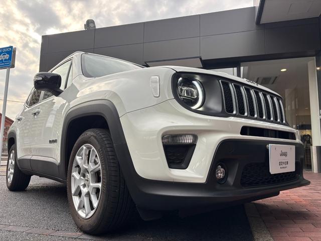 ジープ・レネゲード フルセグTV Carplay アダプティブクルーズコントロール 黒革シートシートヒーター パワーシート ETC2.0 バックカメラ LEDヘッドライト オートハイビーム スマートキーx2(11枚目)