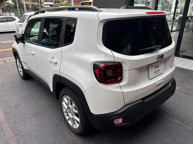 ジープ・レネゲード フルセグTV Carplay アダプティブクルーズコントロール 黒革シートシートヒーター パワーシート ETC2.0 バックカメラ LEDヘッドライト オートハイビーム スマートキーx2(16枚目)