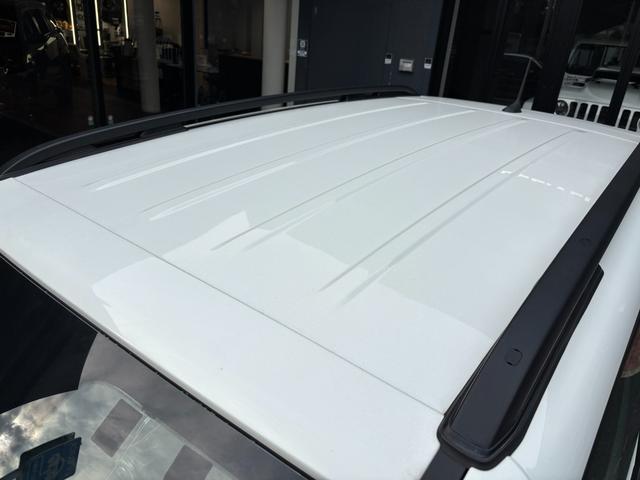 ジープ・レネゲード フルセグTV Carplay アダプティブクルーズコントロール 黒革シートシートヒーター パワーシート ETC2.0 バックカメラ LEDヘッドライト オートハイビーム スマートキーx2(20枚目)