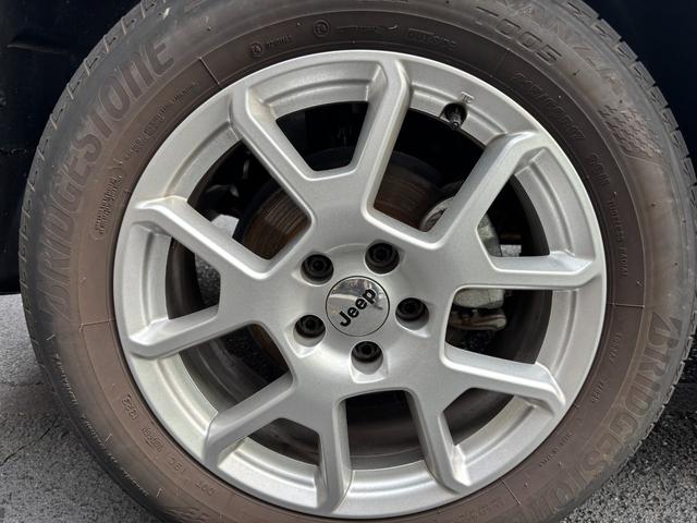 ジープ・レネゲード フルセグTV Carplay アダプティブクルーズコントロール 黒革シートシートヒーター パワーシート ETC2.0 バックカメラ LEDヘッドライト オートハイビーム スマートキーx2(21枚目)