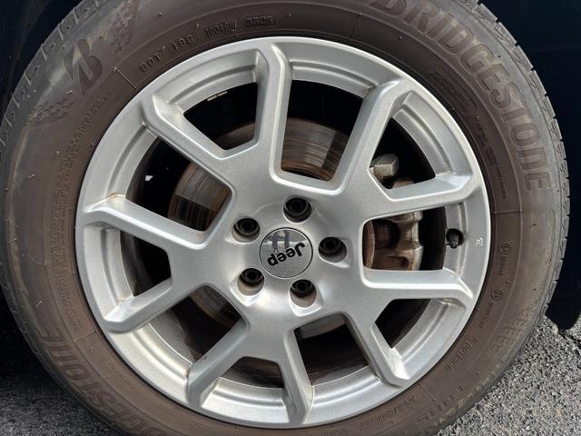 ジープ・レネゲード フルセグTV Carplay アダプティブクルーズコントロール 黒革シートシートヒーター パワーシート ETC2.0 バックカメラ LEDヘッドライト オートハイビーム スマートキーx2(22枚目)