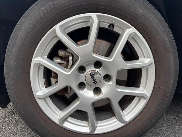 ジープ・レネゲード フルセグTV Carplay アダプティブクルーズコントロール 黒革シートシートヒーター パワーシート ETC2.0 バックカメラ LEDヘッドライト オートハイビーム スマートキーx2(23枚目)