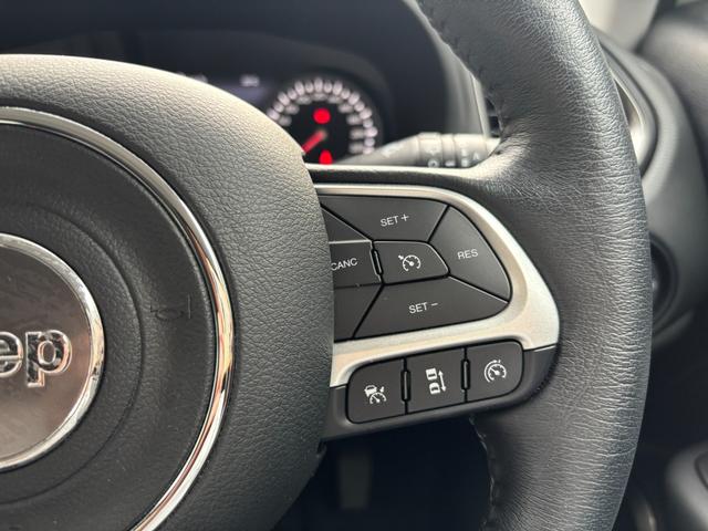 ジープ・レネゲード フルセグTV Carplay アダプティブクルーズコントロール 黒革シートシートヒーター パワーシート ETC2.0 バックカメラ LEDヘッドライト オートハイビーム スマートキーx2(33枚目)