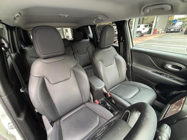 ジープ・レネゲード フルセグTV Carplay アダプティブクルーズコントロール 黒革シートシートヒーター パワーシート ETC2.0 バックカメラ LEDヘッドライト オートハイビーム スマートキーx2(50枚目)