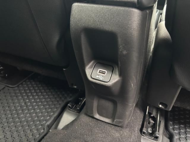 ジープ・レネゲード フルセグTV Carplay アダプティブクルーズコントロール 黒革シートシートヒーター パワーシート ETC2.0 バックカメラ LEDヘッドライト オートハイビーム スマートキーx2(56枚目)