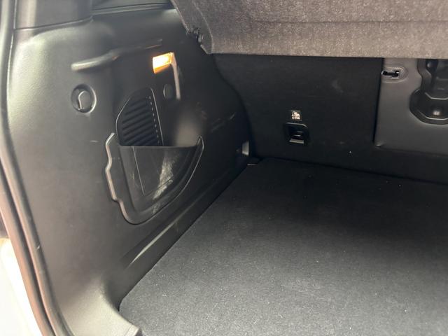 ジープ・レネゲード フルセグTV Carplay アダプティブクルーズコントロール 黒革シートシートヒーター パワーシート ETC2.0 バックカメラ LEDヘッドライト オートハイビーム スマートキーx2(63枚目)