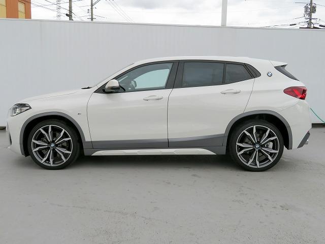 xDrive 20d MスポーツX LEDヘッドライト 20アルミ サンルーフ PDC オートトランク コンフォートアクセス レザーシート 純正ナビ Bカメラ HUD クルーズコントロール レーンディパーチャーウォーニング 禁煙車(29枚目)