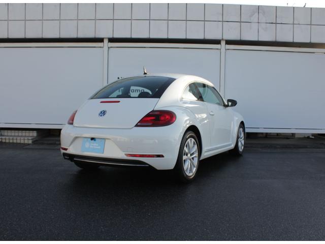 ザ・ビートル デザイン　Ｔｈｅ　Ｂｅｅｔｌｅ　認定中古車　革シート　シートヒーター　Ｂｌｕｅｔｏｏｔｈ　Ａｕｄｉｏ　バックカメラ付き　ＤＶＤ・ＣＤ　ＶＷ　ザ・ビートル　４人乗り（3枚目）