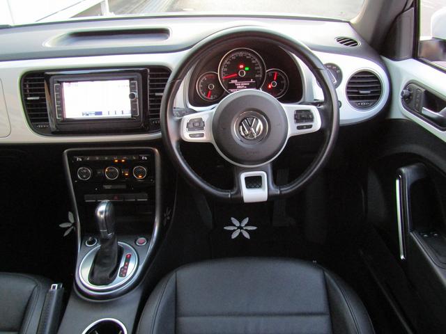 ザ・ビートル デザイン　Ｔｈｅ　Ｂｅｅｔｌｅ　認定中古車　革シート　シートヒーター　Ｂｌｕｅｔｏｏｔｈ　Ａｕｄｉｏ　バックカメラ付き　ＤＶＤ・ＣＤ　ＶＷ　ザ・ビートル　４人乗り（13枚目）